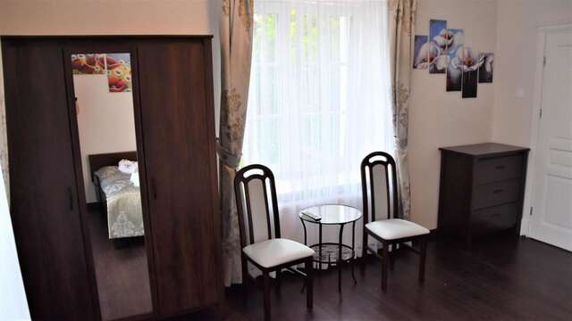 Проживание в семье Willa Różana - Apartamenty i Pokoje Gościnne Сандомир-41